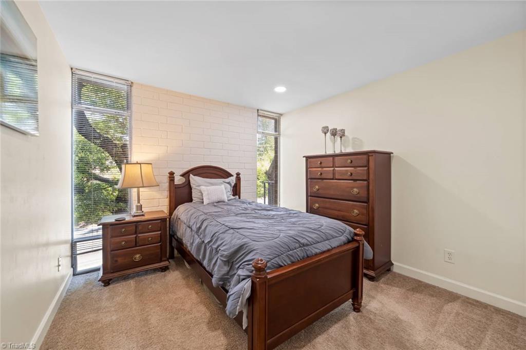 1727 South Hawthorne Road Winston-Salem, NC 27103 - Photo 24 of 31