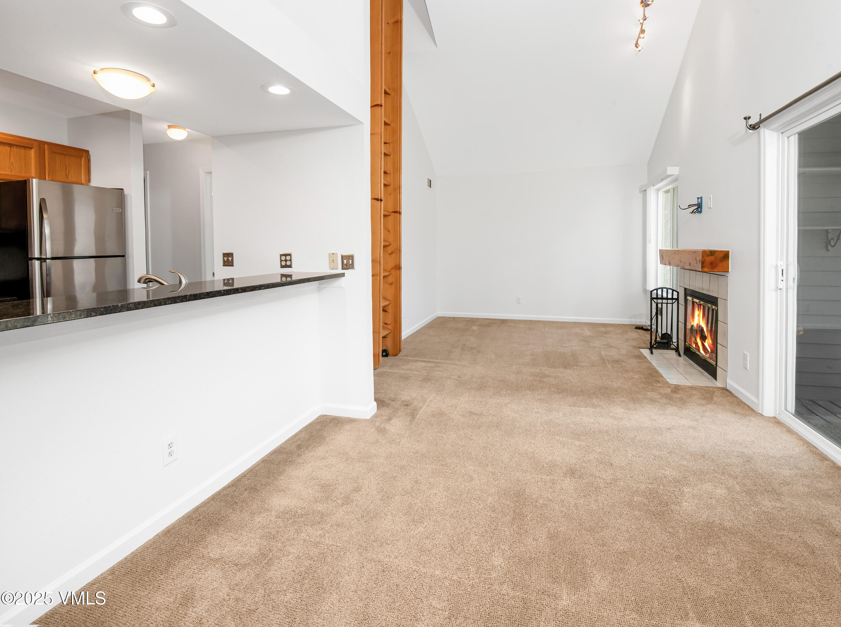 34999 Highway 6, Unit O303 Edwards, CO 81632 - Photo 3 of 35 an empty room with shelves