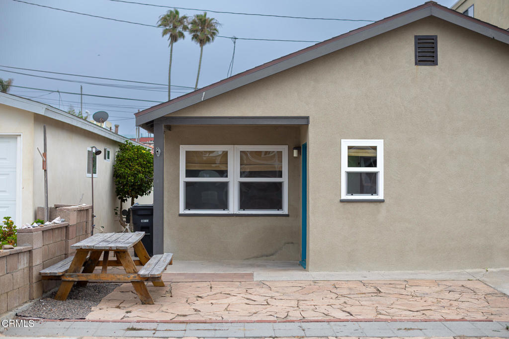 136 Oxnard Avenue Oxnard, CA 93035 - Photo 5 of 27