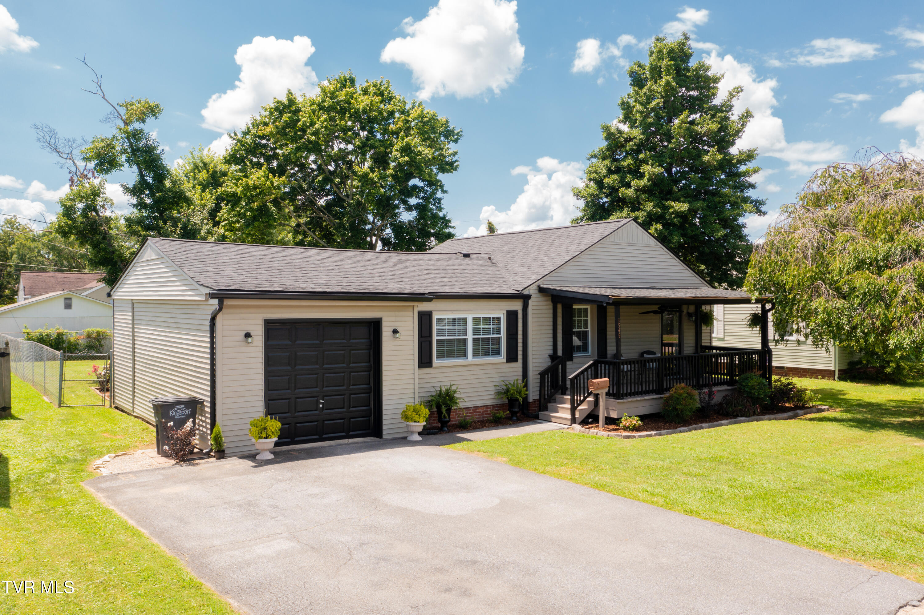 1545 Kings Road Kingsport, TN 37664 - Photo 2 of 53 King Rd-1