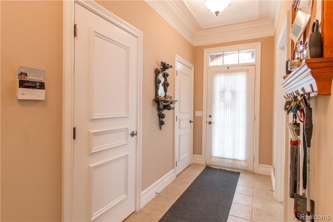 175 Devon Road Bloomfield Hills, MI 48302 - Photo 35 of 38 Mud room