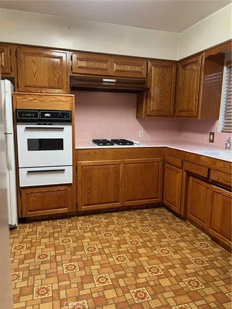 a close view of stove