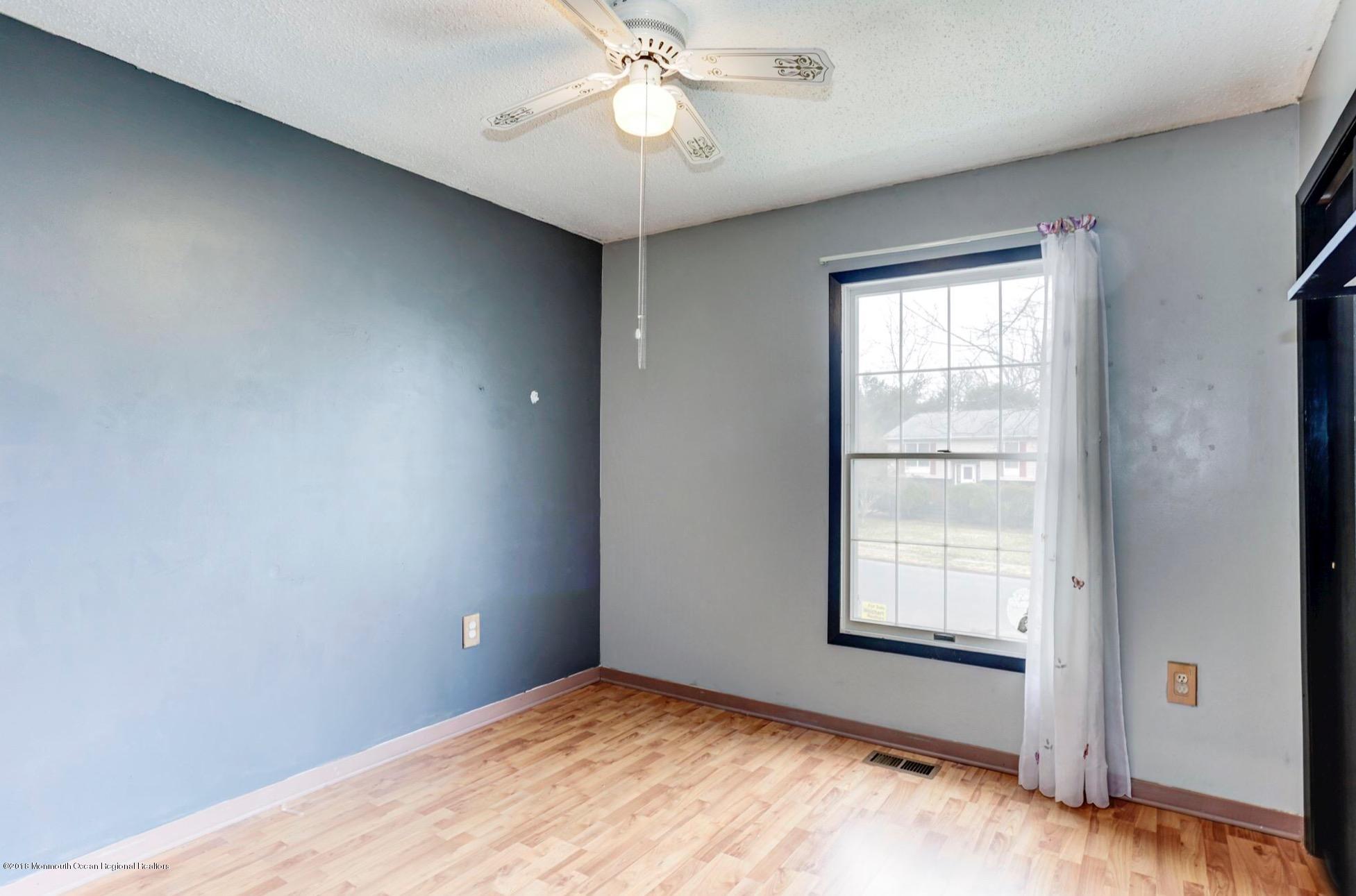 23 Hickory Hill Road Jackson, NJ 08527 - Photo 17 of 25 B4FEFC0D-1D94-4D13-988F-62F0BCB4519B