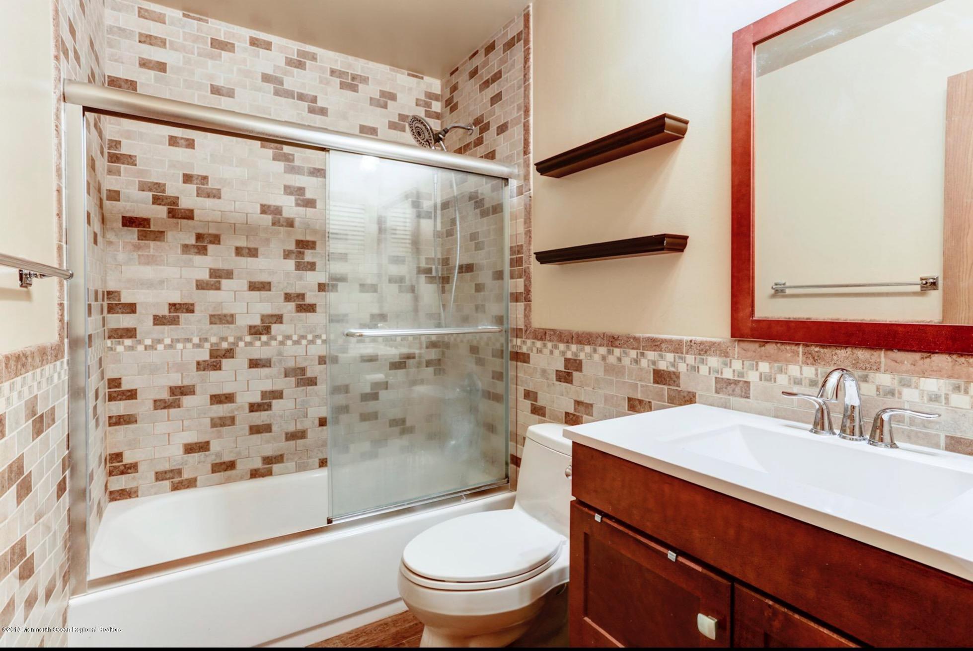 23 Hickory Hill Road Jackson, NJ 08527 - Photo 19 of 25 8EA3F4C6-2600-4B4E-B773-726C4B5453CF