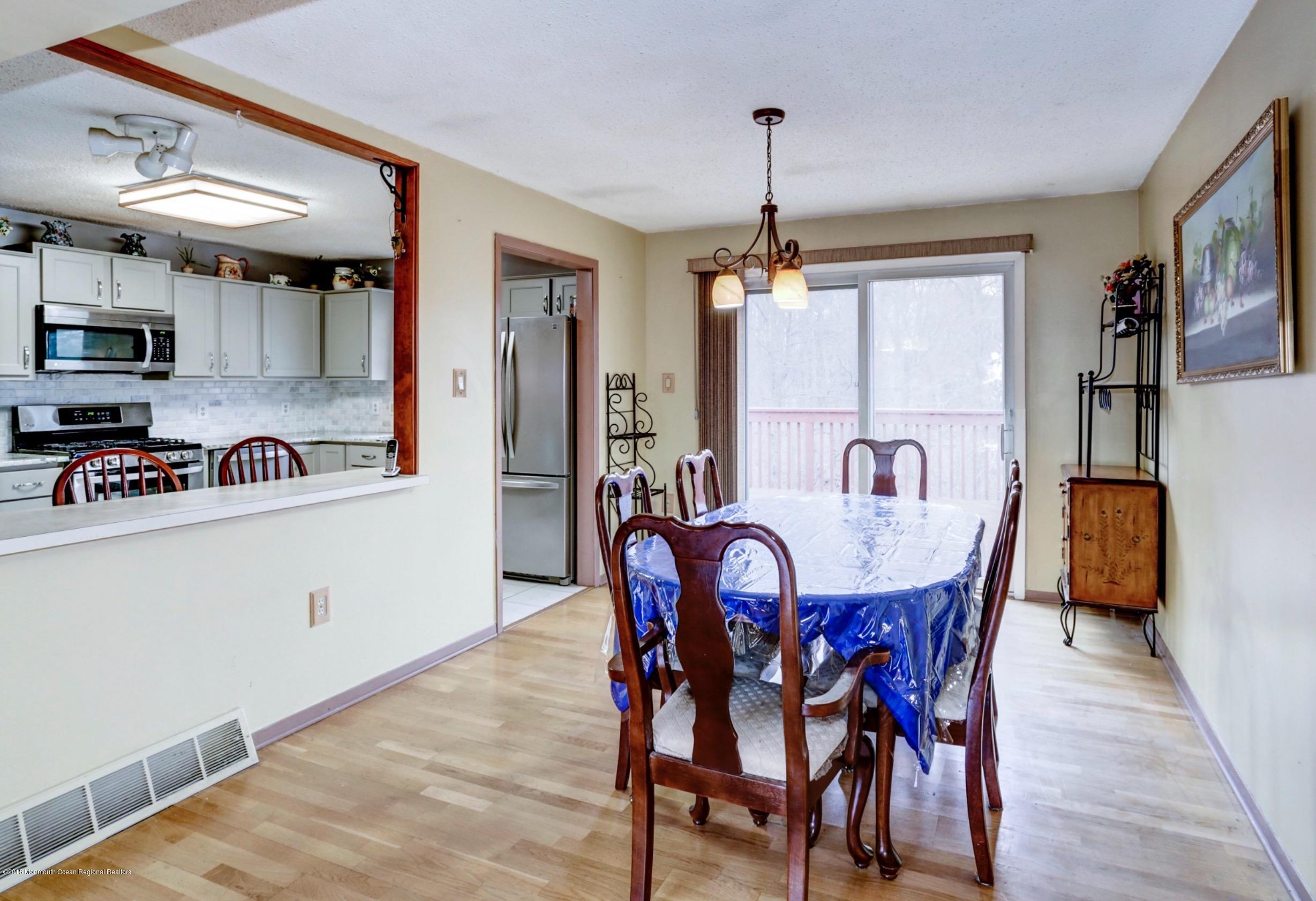 23 Hickory Hill Road Jackson, NJ 08527 - Photo 7 of 25 31F97E1B-9673-4362-92B8-B0F726D77E5D