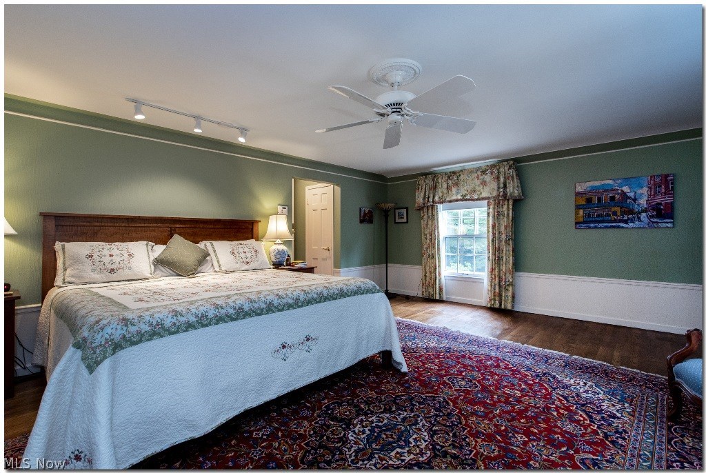 17460 Shelburne Road Cleveland, OH 44118 - Photo 17 of 34 Gallery Image 17