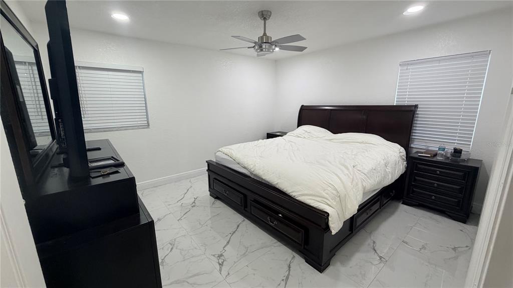 707 Innergary Place Valrico, FL 33594 - Photo 16 of 33