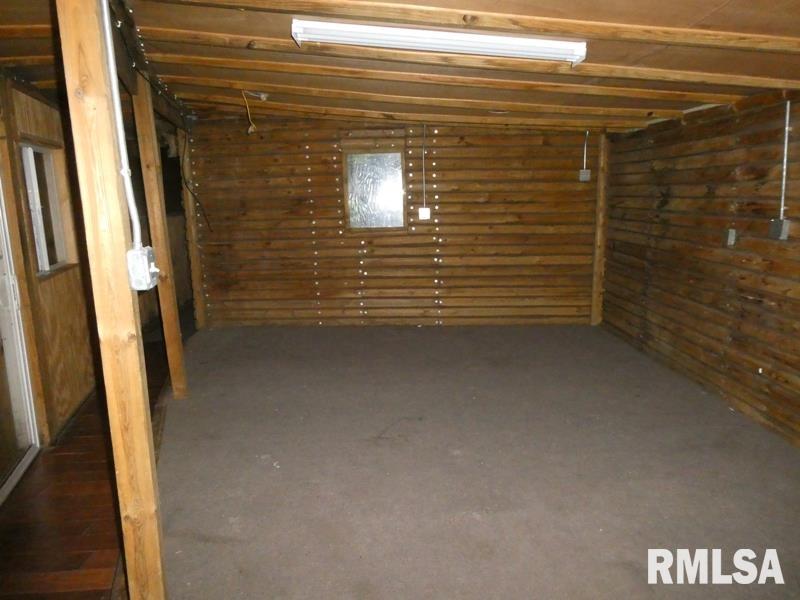 1147 North 7th Street Springfield, IL 62702 - Photo 13 of 15