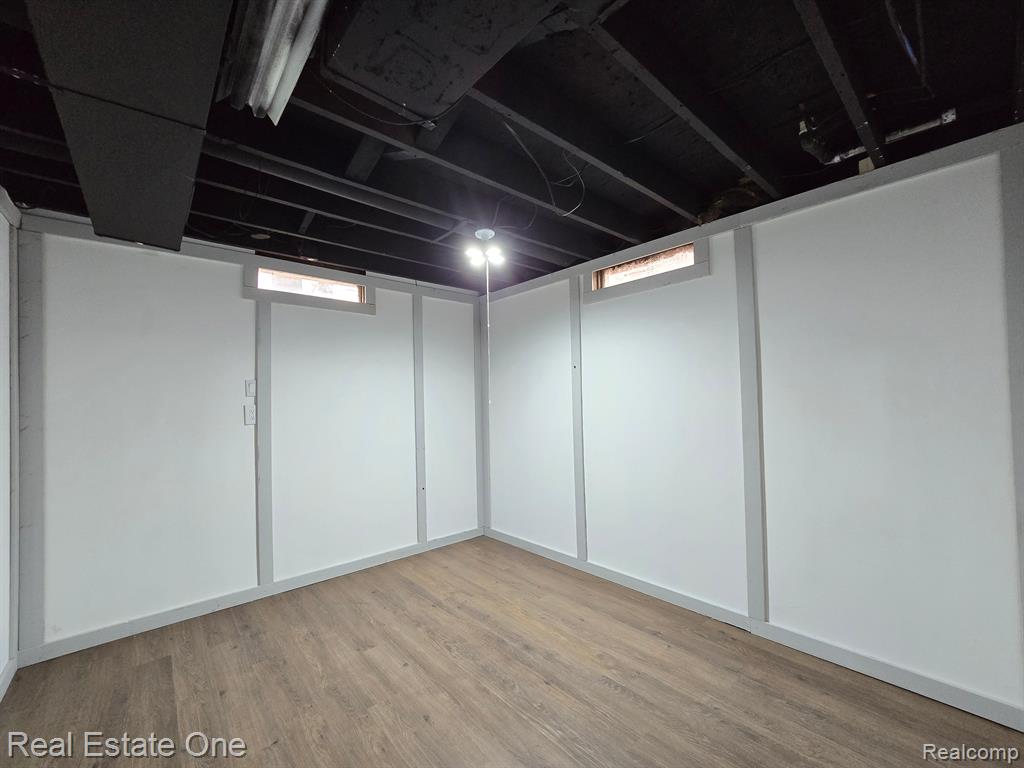 2114 West Miller Road Lansing, MI 48911 - Photo 21 of 29
