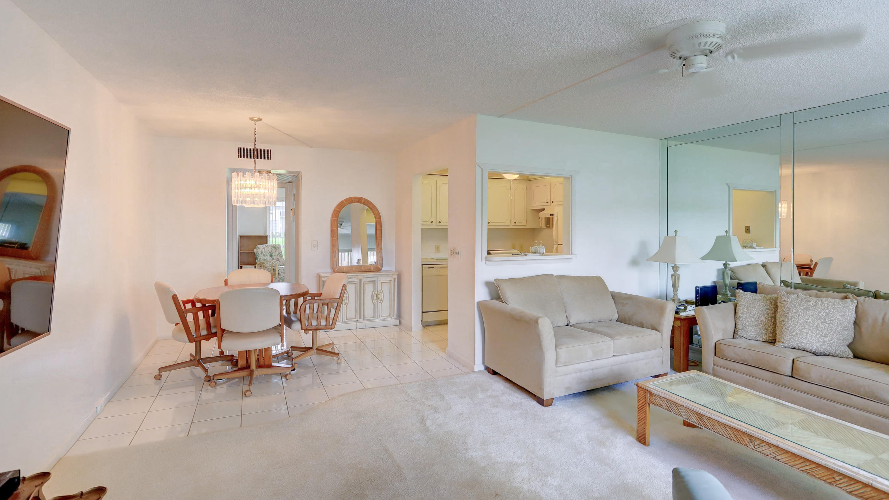 128 Mansfield D Boca Raton, FL 33434 - Photo 5 of 19 IMG_9537_38_39_40_41
