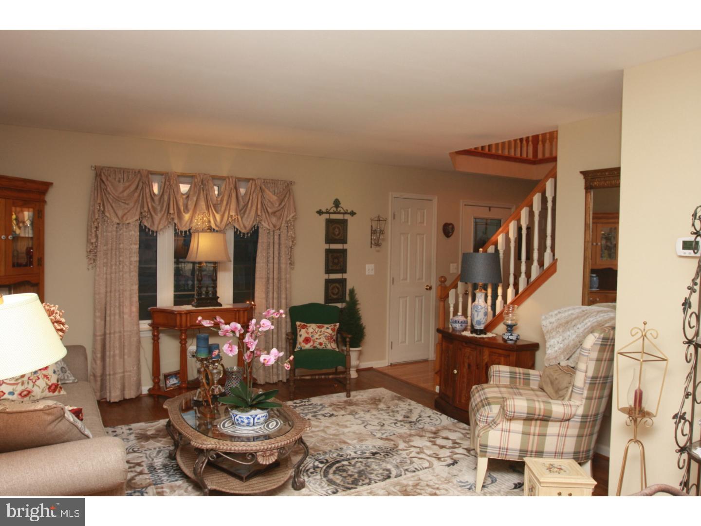 110 Harmony Road Mickleton, NJ 08056 - Photo 7 of 20 Living Room