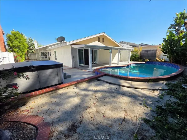 $4,895 | 11 Eccelstone Circle, Irvine, CA 92604