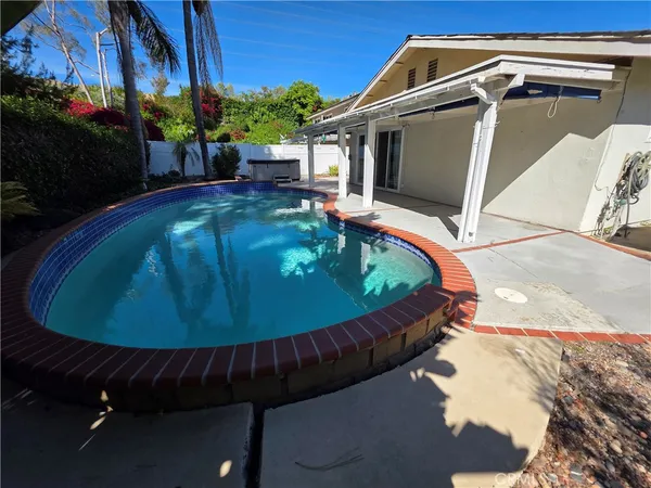 $4,895 | 11 Eccelstone Circle, Irvine, CA 92604