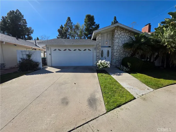 $4,895 | 11 Eccelstone Circle, Irvine, CA 92604