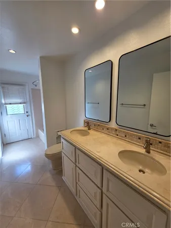 $4,895 | 11 Eccelstone Circle, Irvine, CA 92604