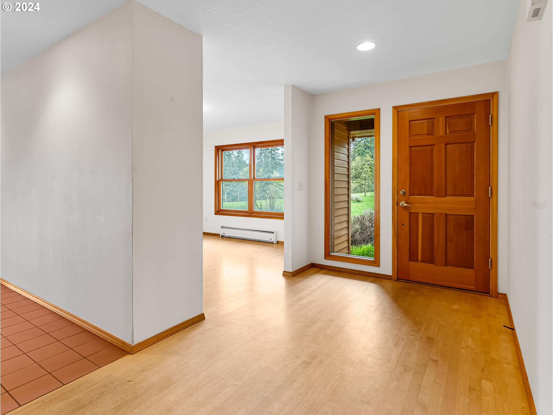 19132 Southwest Neugebauer Road Hillsboro, OR 97123 - Photo 8 of 46 Gallery Image 8