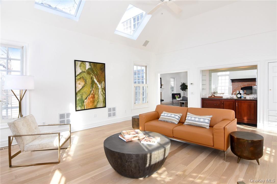 10 Castle Road Irvington, NY 10533 - Photo 5 of 13 Skylights, wet bar, sound system and space!