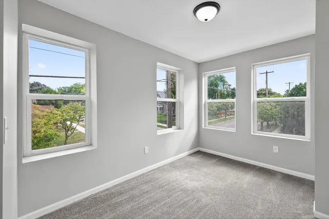 $474,900 | 1235 Minnehaha Avenue East, St. Paul, MN 55106