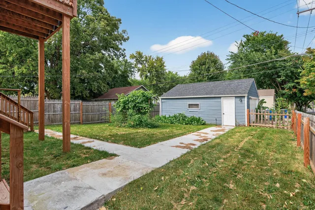 $474,900 | 1235 Minnehaha Avenue East, St. Paul, MN 55106