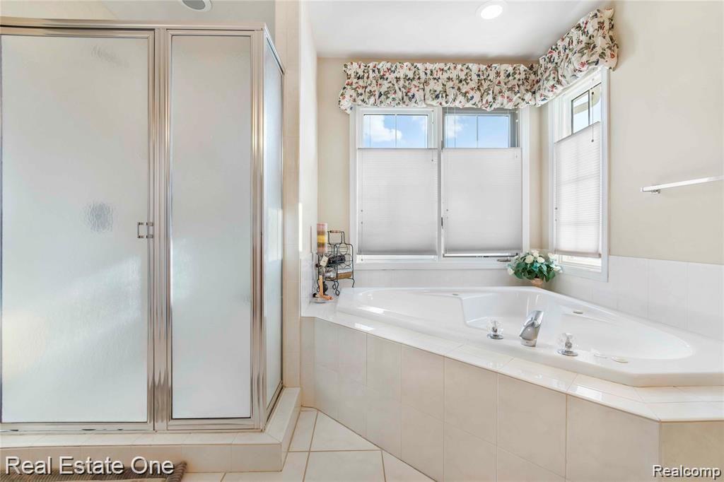 2049 Mapleridge Road Rochester Hills, MI 48309 - Photo 25 of 38