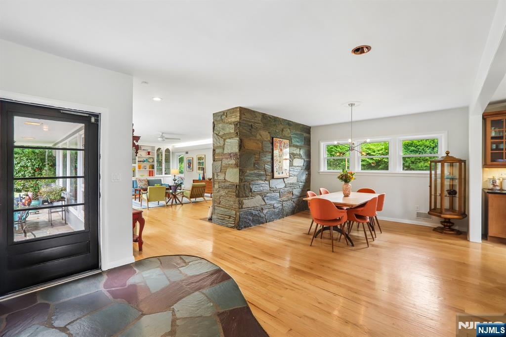 95 Yantacaw Brook Road Montclair, NJ 07043 - Photo 12 of 48