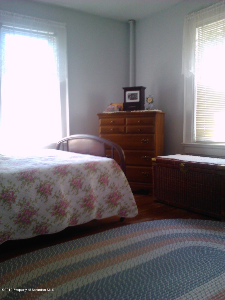 215 Layton Road Chinchilla, PA 18411 - Photo 12 of 25 Gallery Image 12