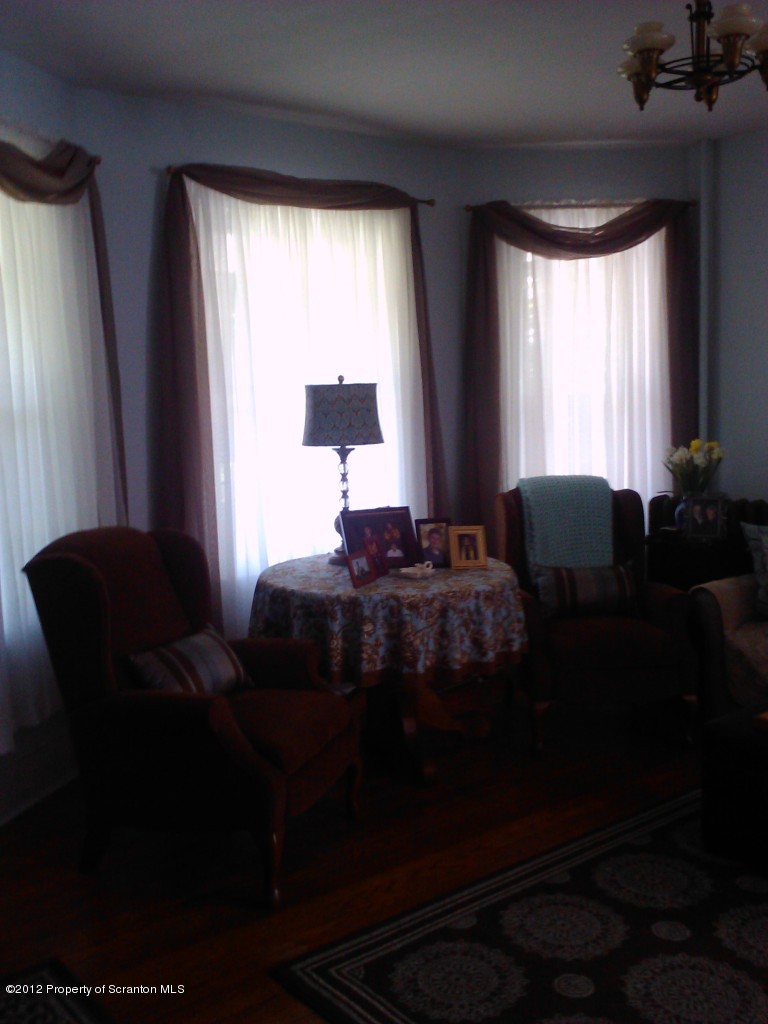 215 Layton Road Chinchilla, PA 18411 - Photo 4 of 25 Gallery Image 4