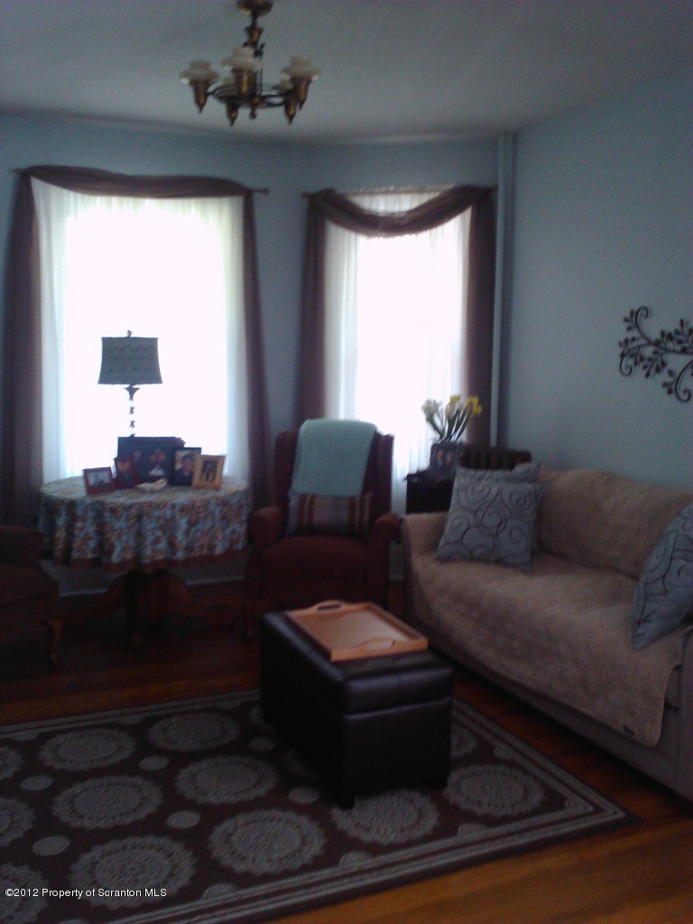 215 Layton Road Chinchilla, PA 18411 - Photo 6 of 25 Gallery Image 6