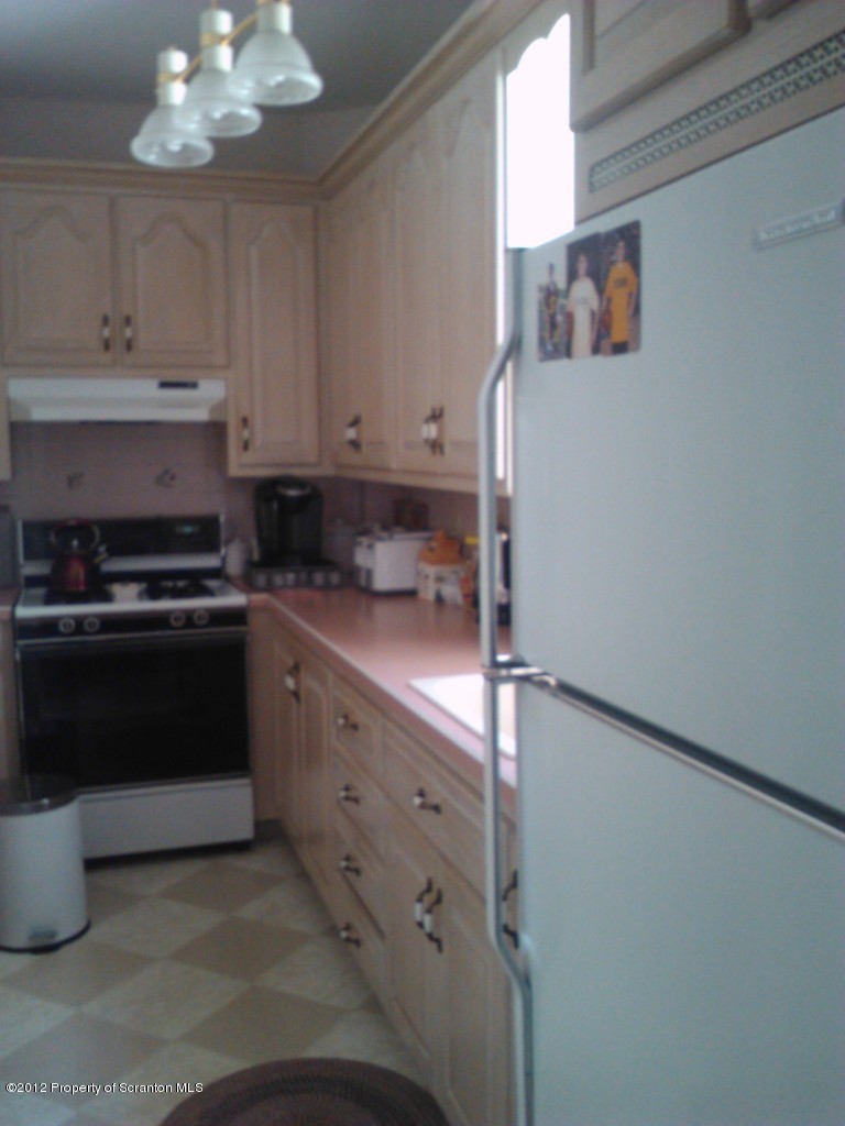 215 Layton Road Chinchilla, PA 18411 - Photo 8 of 25 Gallery Image 8