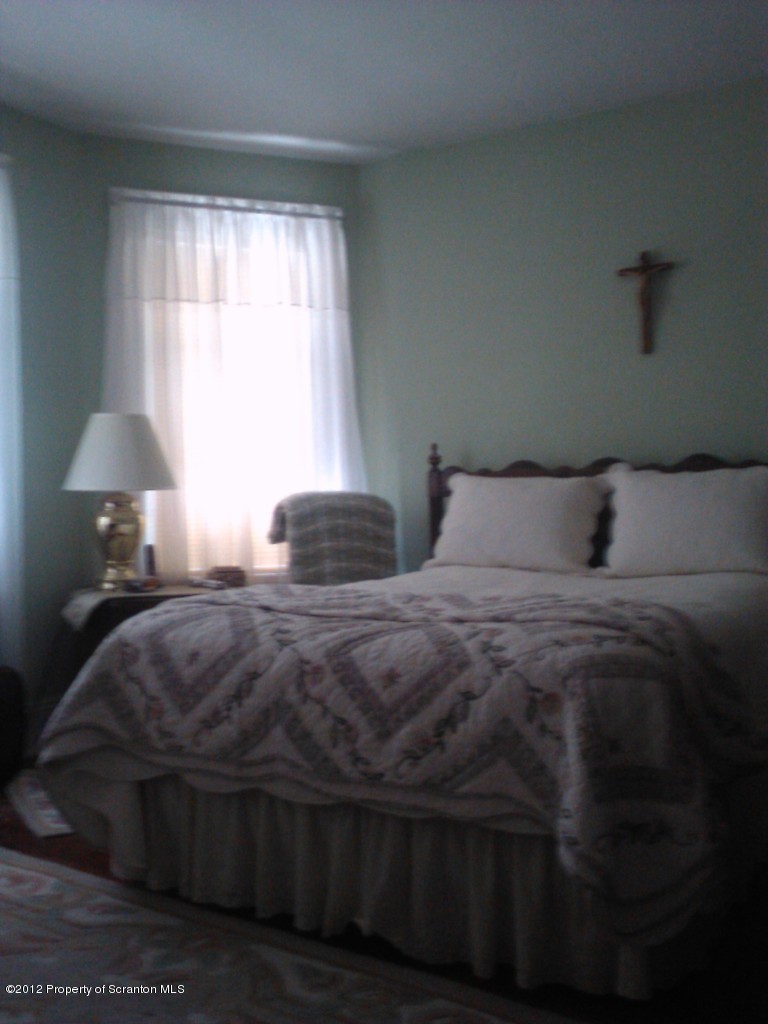 215 Layton Road Chinchilla, PA 18411 - Photo 10 of 25 Gallery Image 10