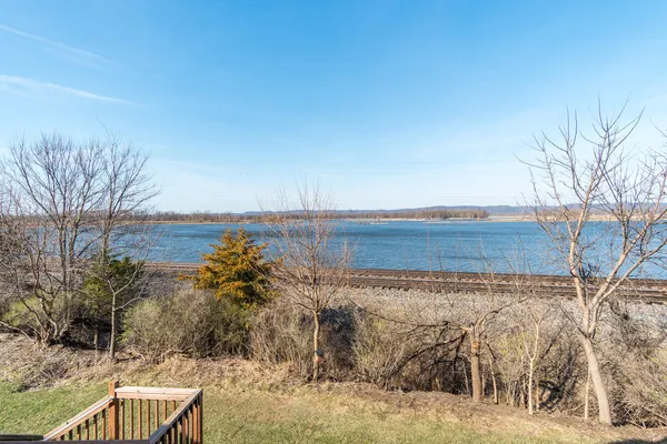 $254,900 | 3810 Sunnyside Drive West, La Crosse, WI 54601
