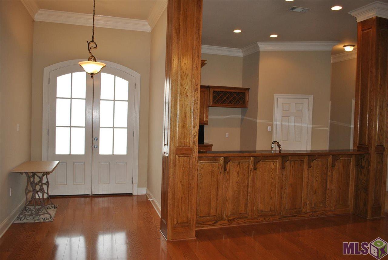 10346 Springvalley Avenue Baton Rouge, LA 70810 - Photo 3 of 23 Gallery Image 3
