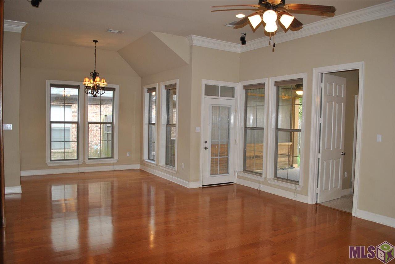 10346 Springvalley Avenue Baton Rouge, LA 70810 - Photo 4 of 23 Gallery Image 4