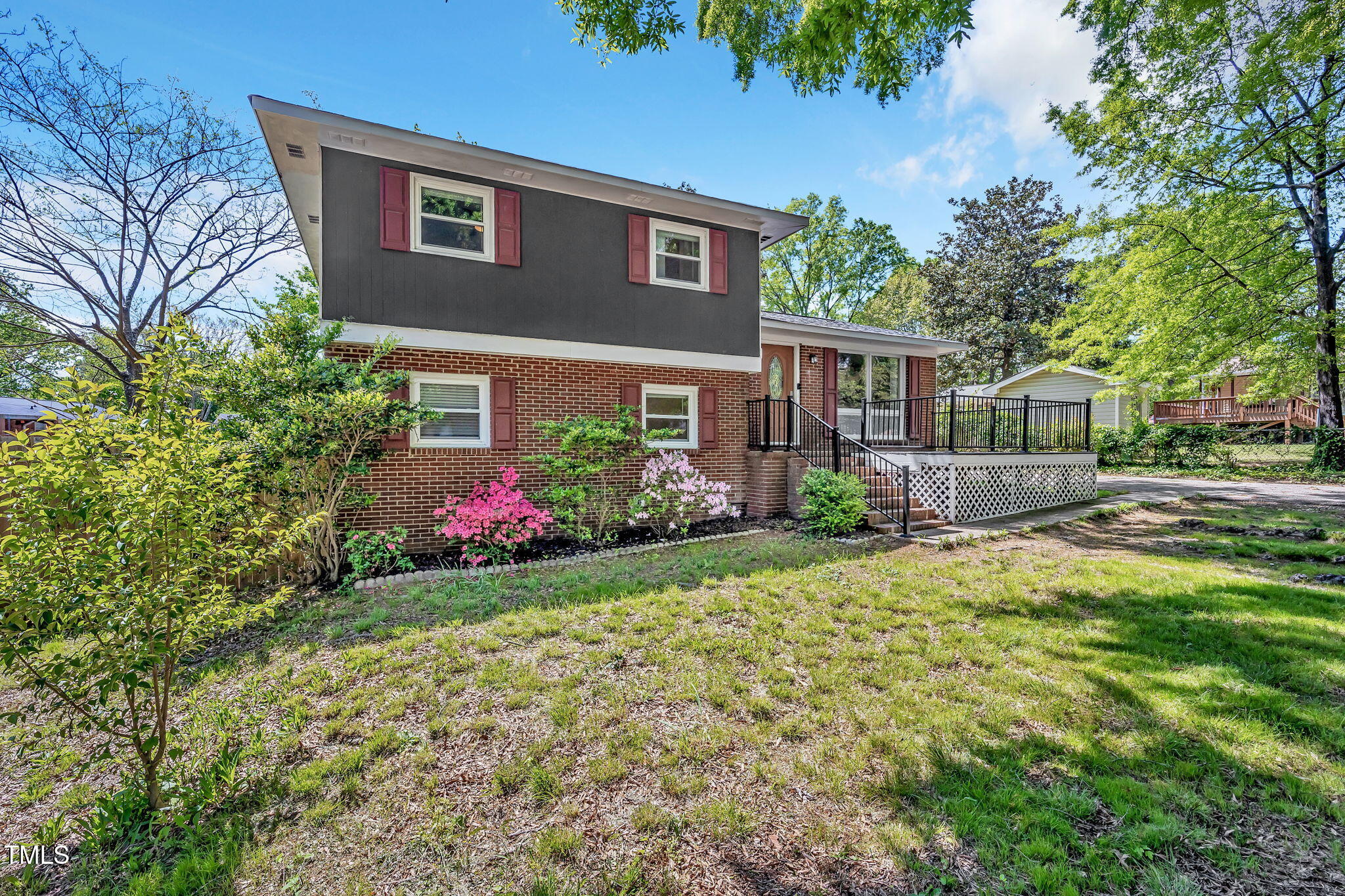 2904 Falkirk Place Raleigh, NC 27604 - Photo 2 of 40 1-web-or-mls-484A1121