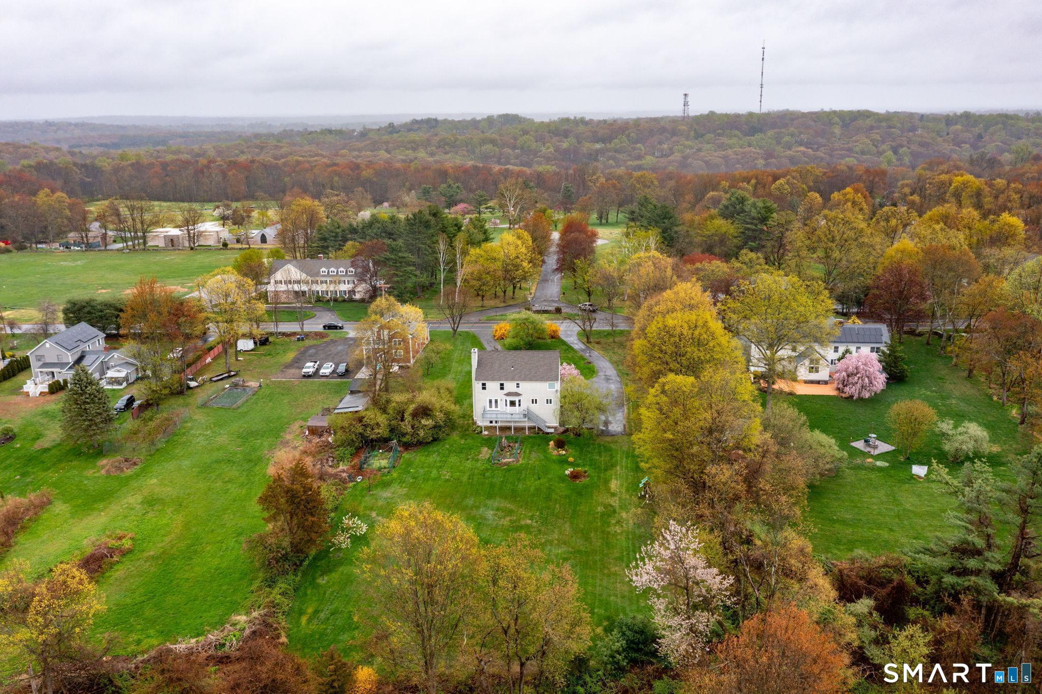 1057 Daniels Farm Road Trumbull, CT 06611 - Photo 39 of 40 an aerial view of multiple house
