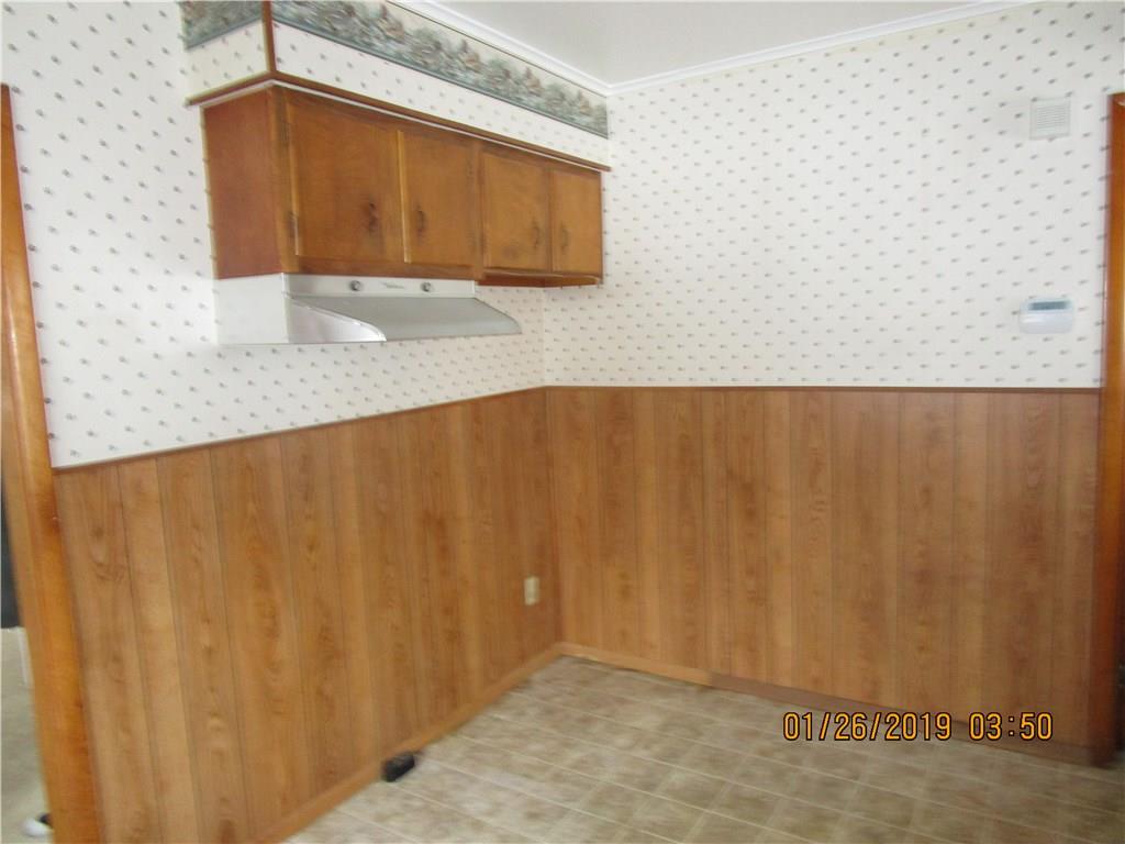 739 Shenango Road New Castle, PA 16101 - Photo 3 of 12