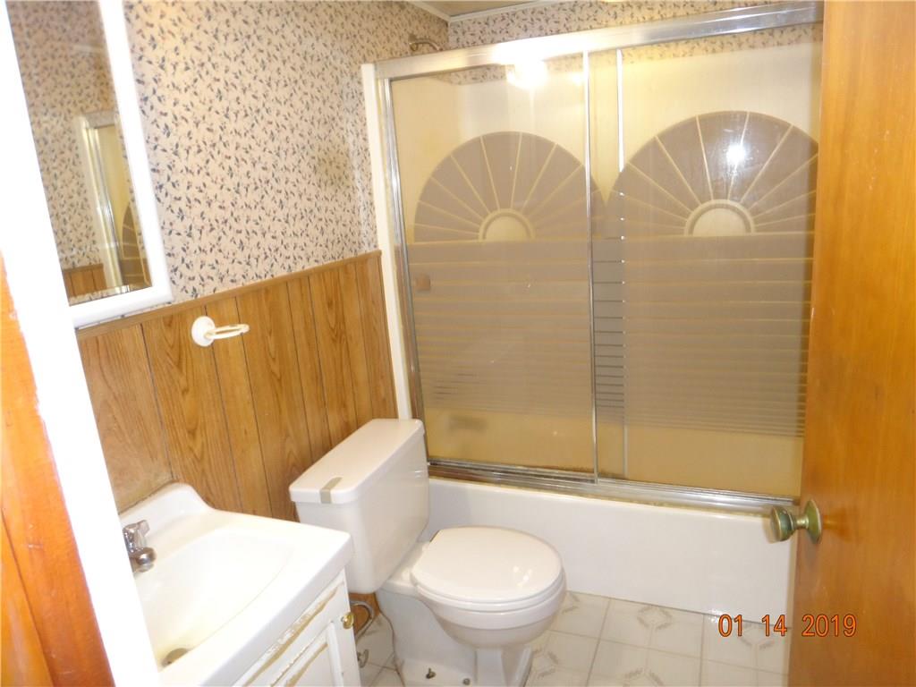 739 Shenango Road New Castle, PA 16101 - Photo 6 of 12