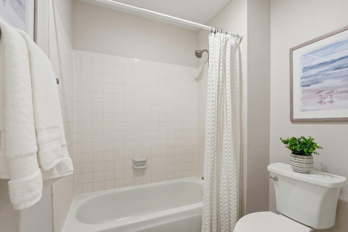 2252 Almaden Road, Unit A San Jose, CA 95125 - Photo 19 of 40 a bath room with a toilet and a bath tub