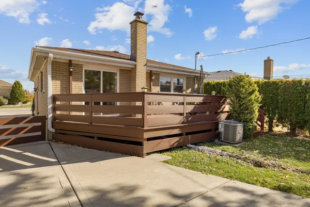 $429,896 | 4928 North Overhill Avenue, Norridge, IL 60706