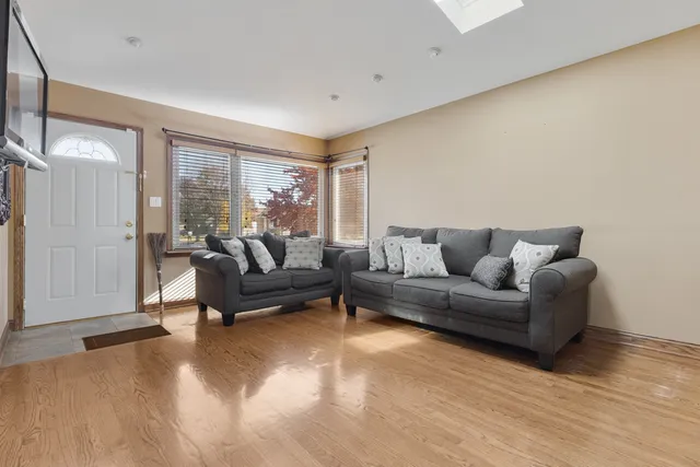 $429,896 | 4928 North Overhill Avenue, Norridge, IL 60706