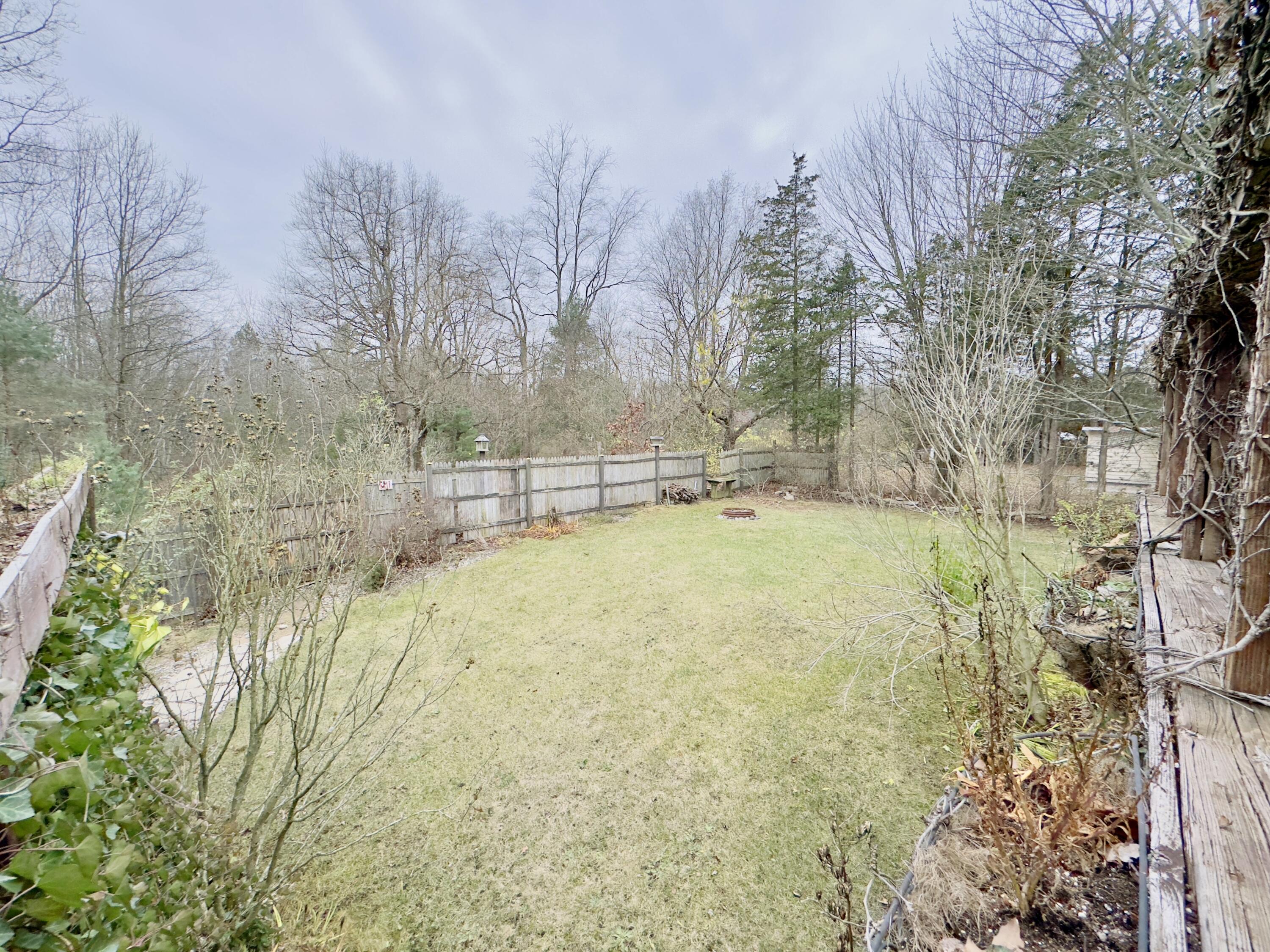1795 East Pontaluna Road Spring Lake, MI 49456 - Photo 4 of 51 12147155-B61E-4478-8FBA-8FACBB6B255E_1_2
