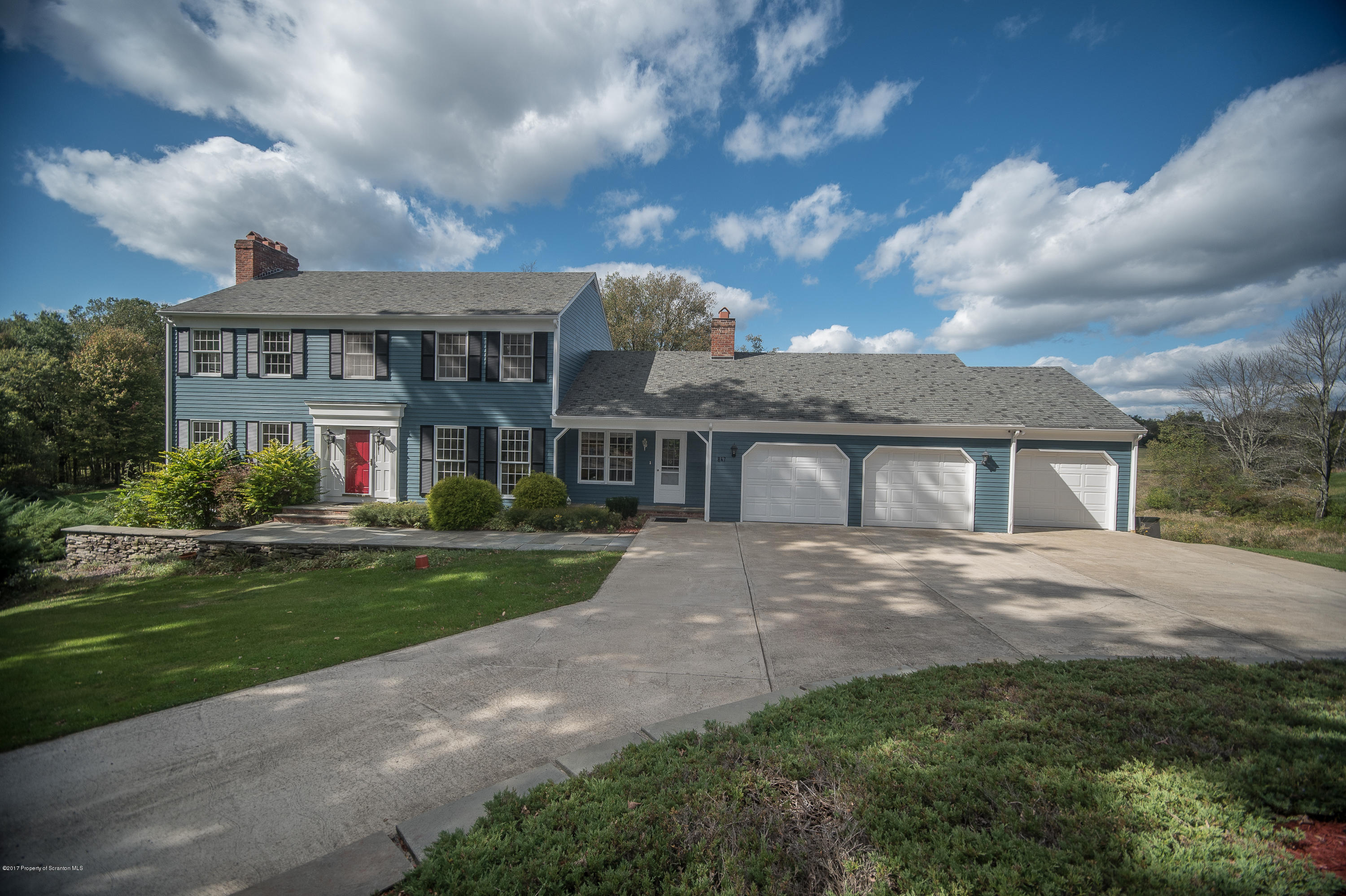 847 Lily Lake Road Dalton, PA 18414 - Photo 4 of 64 Gallery Image 4