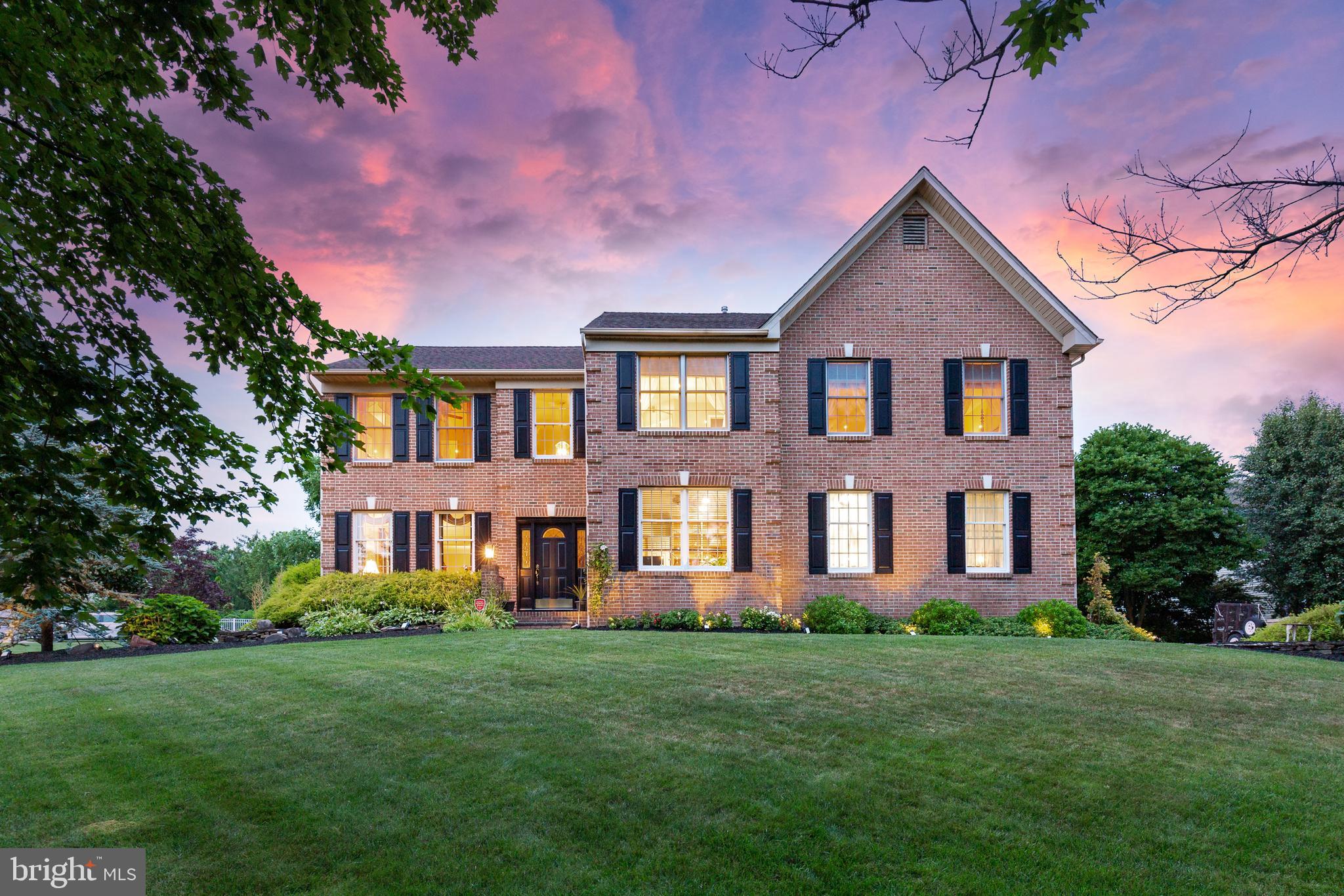 Welcome Home to 7 Clearbrook Lane