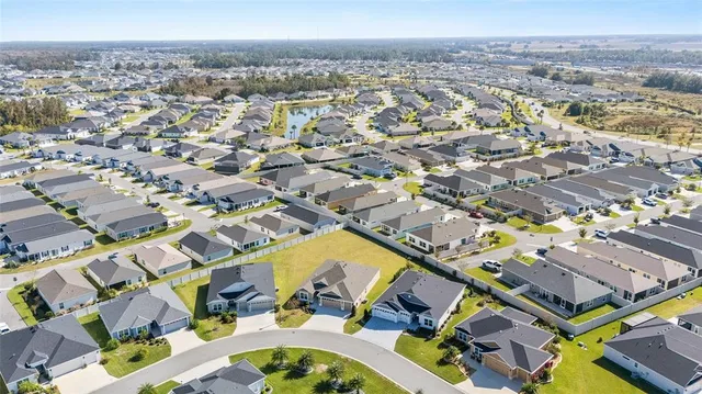 $379,000 | 1661 Sara Street, The Villages, FL 34762