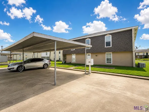 $235,000 | 4544 Earl Gros Avenue, Unit 4, Baton Rouge, LA 70820