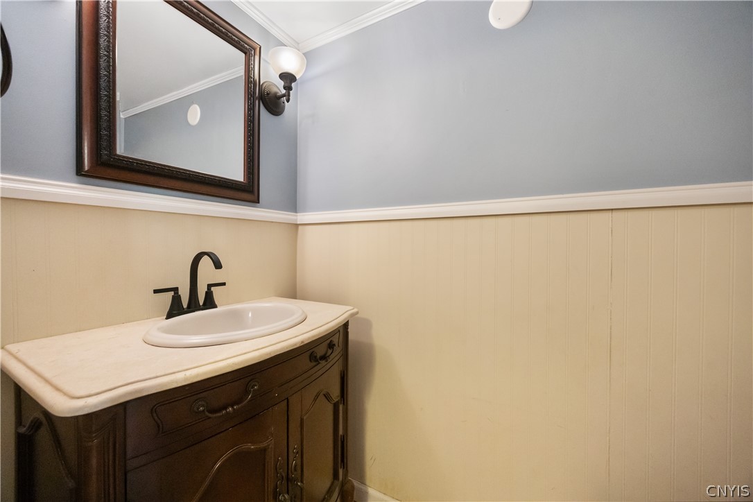 9296 Mallory Road New Hartford, NY 13413 - Photo 20 of 33