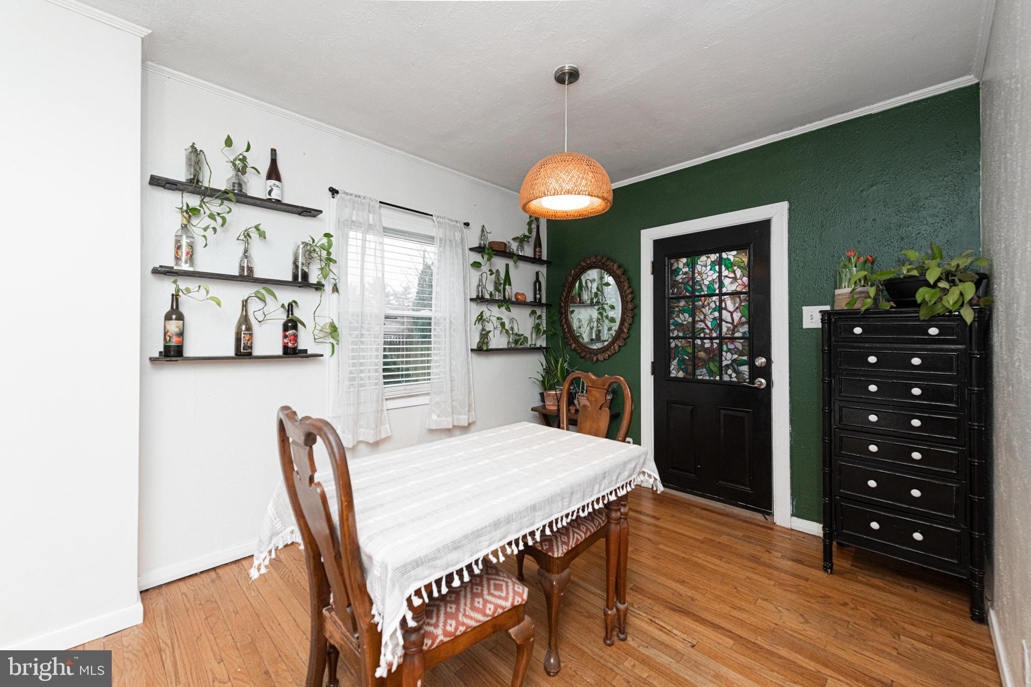 654 Mervine Street Pottstown, PA 19464 - Photo 8 of 23