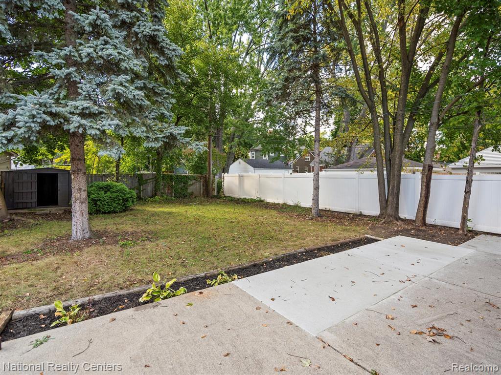 497 Coolidge Road Birmingham, MI 48009 - Photo 26 of 29