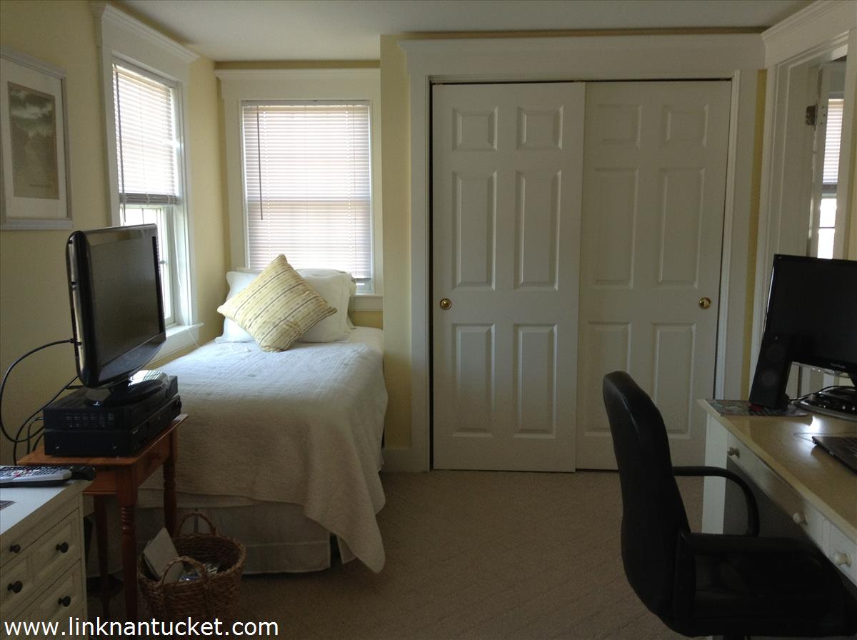 42 Nobadeer Farm Road, Unit C Nantucket, MA 02554 - Photo 10 of 16 Gallery Image 10
