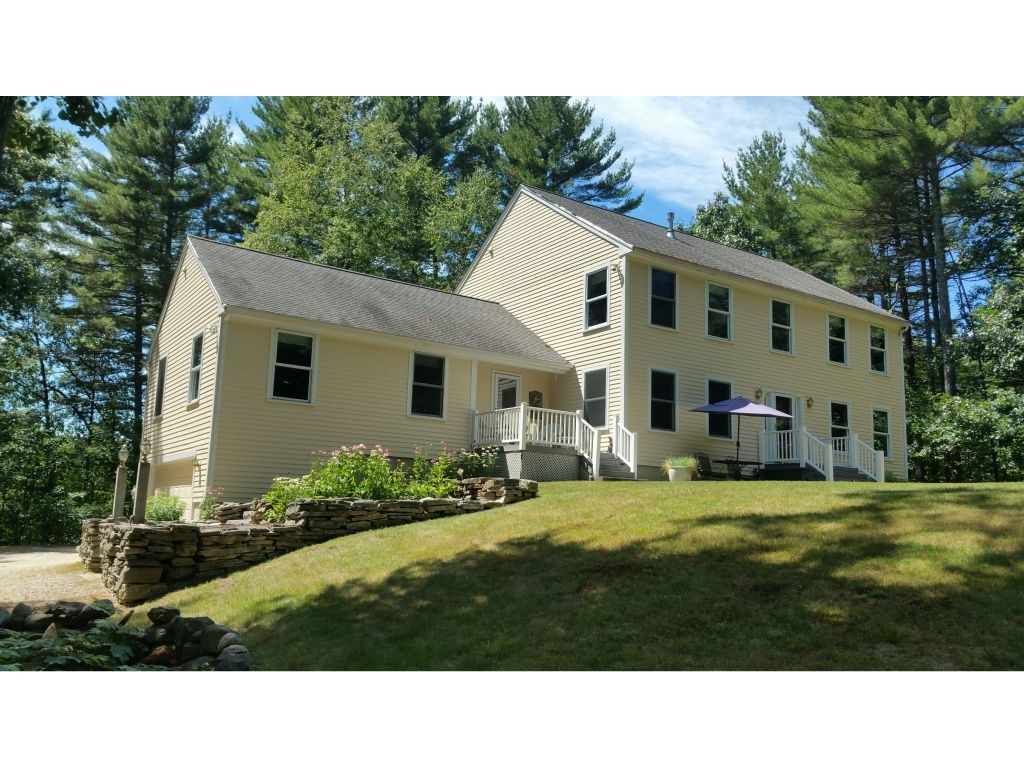 29 Old Milford Road Amherst, NH 03031 - Photo 1 of 36